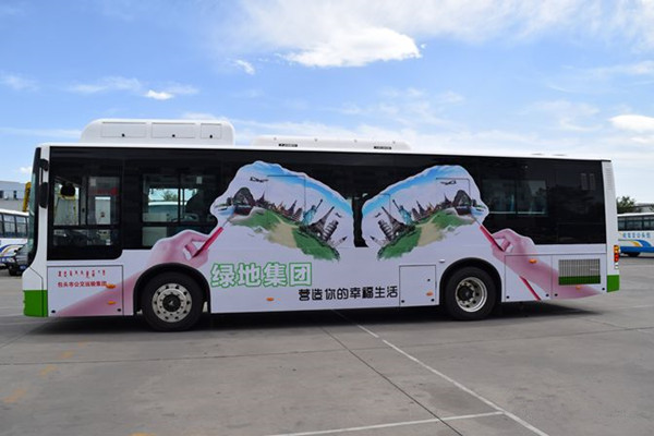 公交車廣告