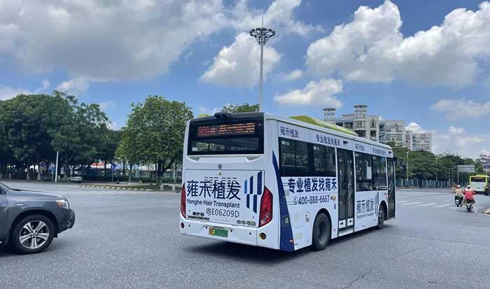 雍禾植發(fā)佛山公交車廣告3