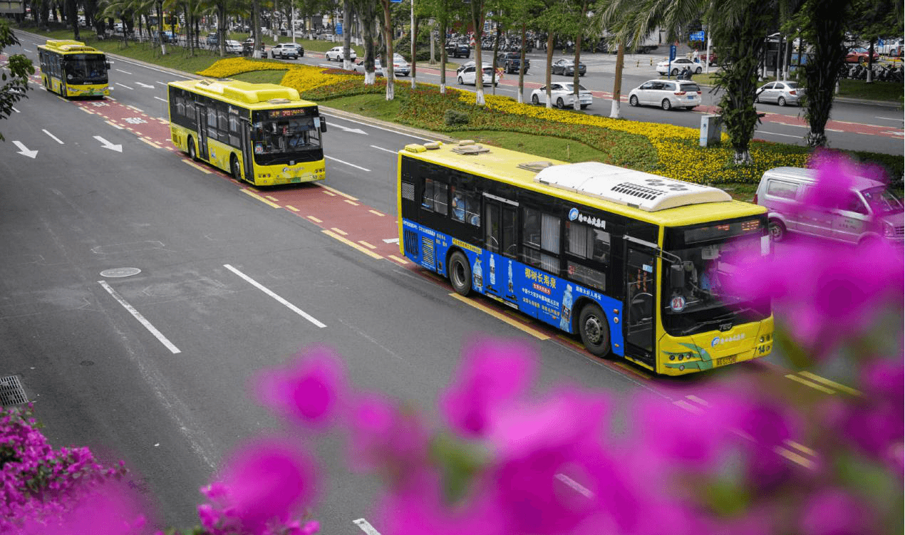 海口公交廣告價(jià)格多少錢(qián)？海口巴士車身廣告案例圖?？诠卉噺V告